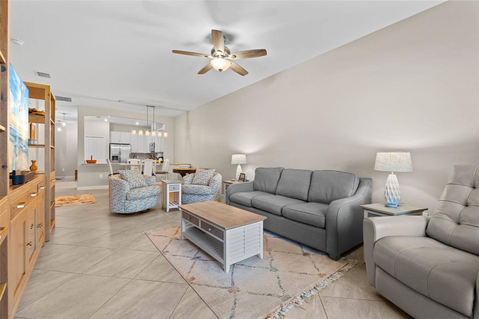 LORRAINE LAKES PH I - Residential