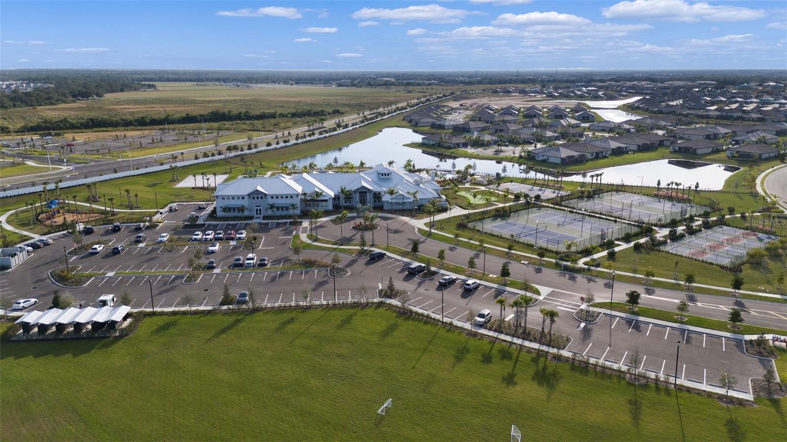 LORRAINE LAKES PH I - Residential