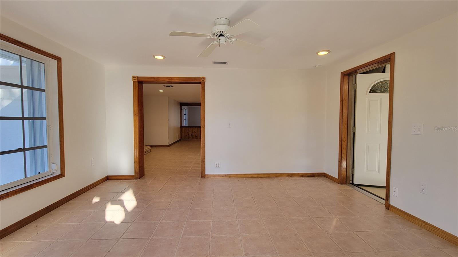 FLORIDA TROPICAL HOMESITES & LITTLE FARMS - Residential Lease