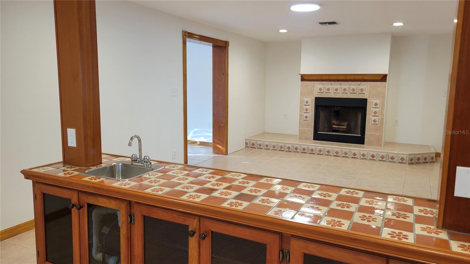 FLORIDA TROPICAL HOMESITES & LITTLE FARMS - Residential Lease