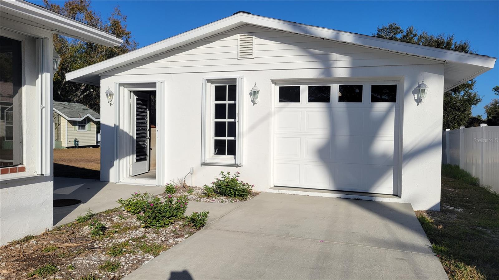 FLORIDA TROPICAL HOMESITES & LITTLE FARMS - Residential Lease