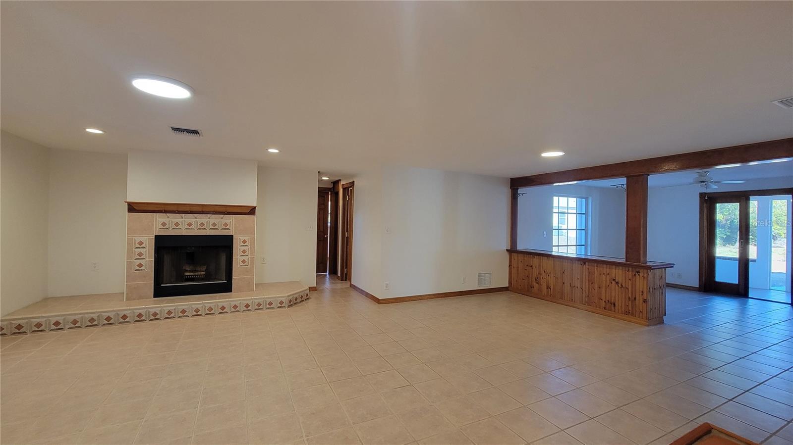 FLORIDA TROPICAL HOMESITES & LITTLE FARMS - Residential Lease