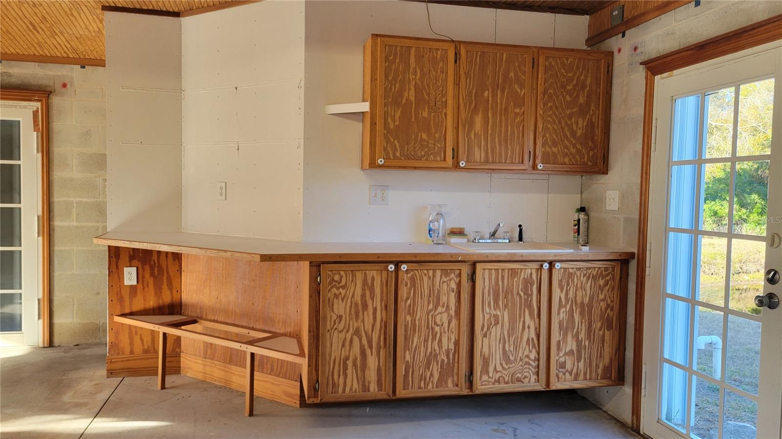 FLORIDA TROPICAL HOMESITES & LITTLE FARMS - Residential Lease