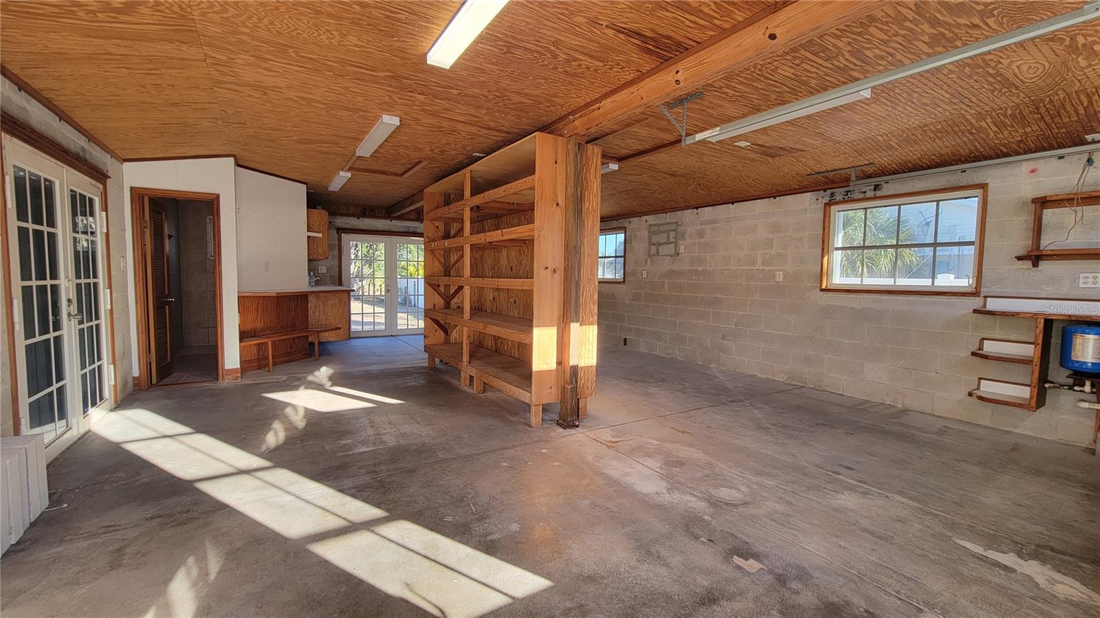 FLORIDA TROPICAL HOMESITES & LITTLE FARMS - Residential Lease