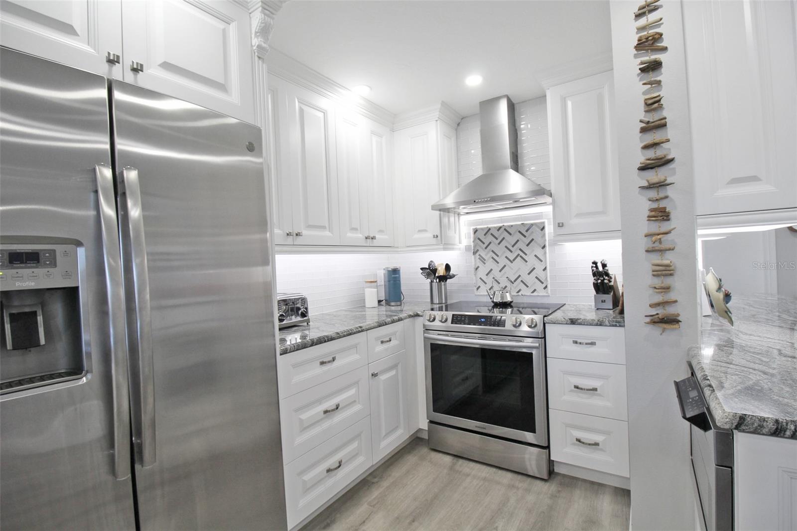 GULF & BAY CLUB PH 2 - Residential Lease