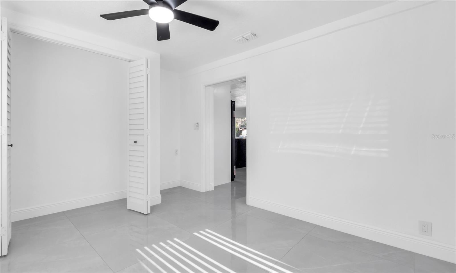 OAKHURST GROVES 2ND ADD - Residential