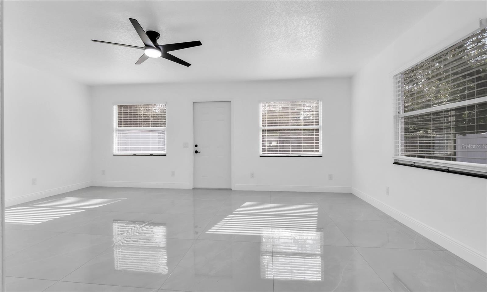 OAKHURST GROVES 2ND ADD - Residential