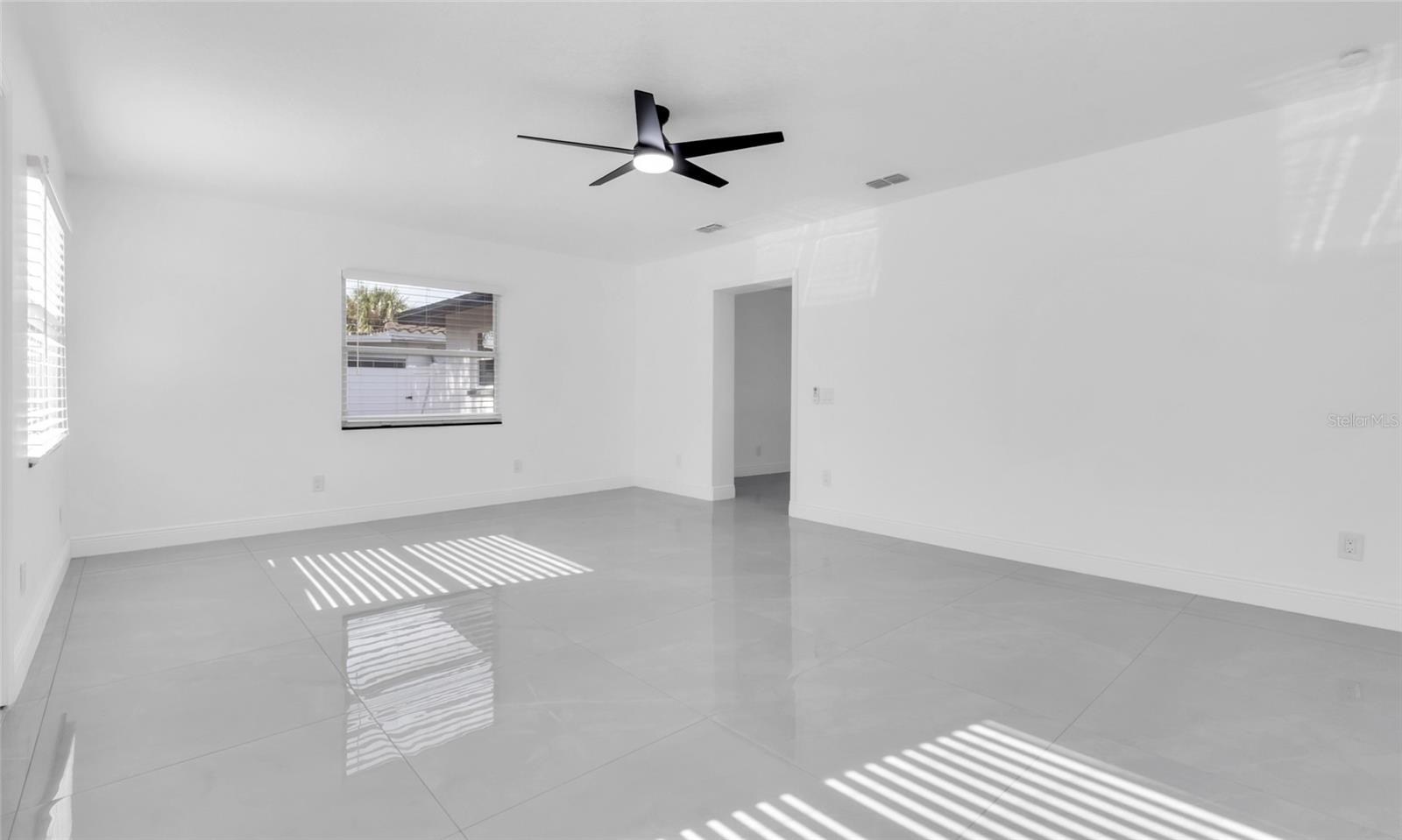 OAKHURST GROVES 2ND ADD - Residential