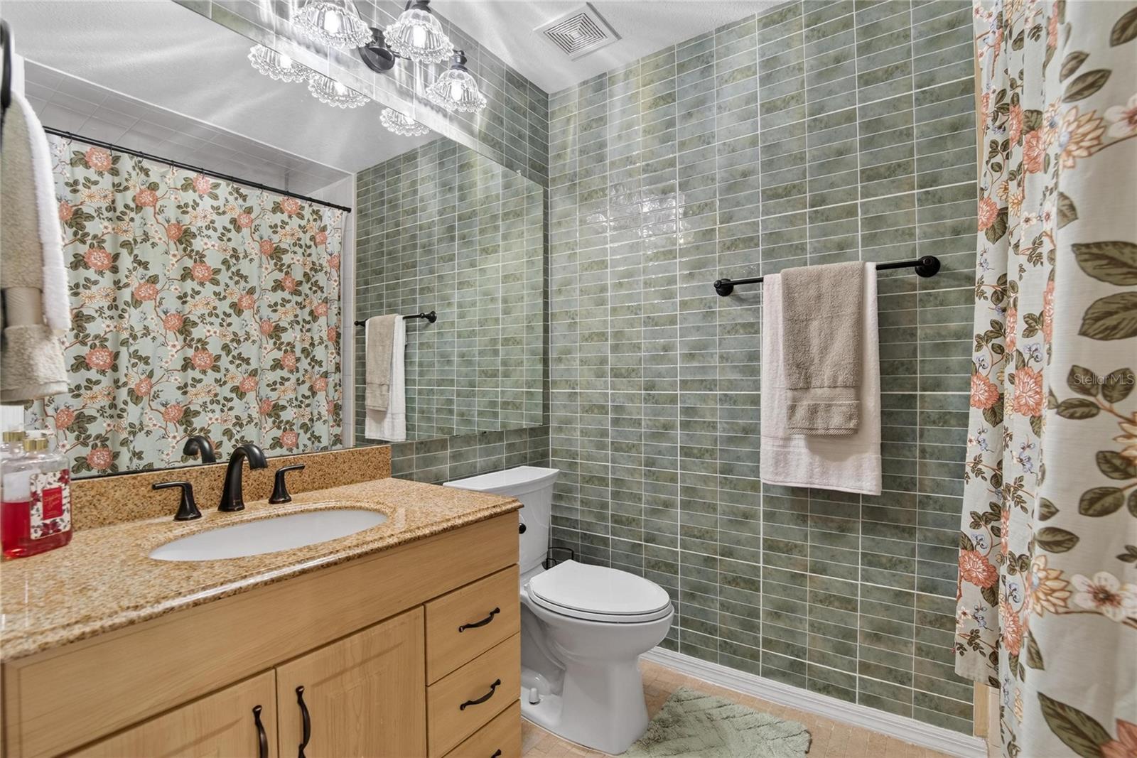 HIGHGATE IV CONDO - Residential