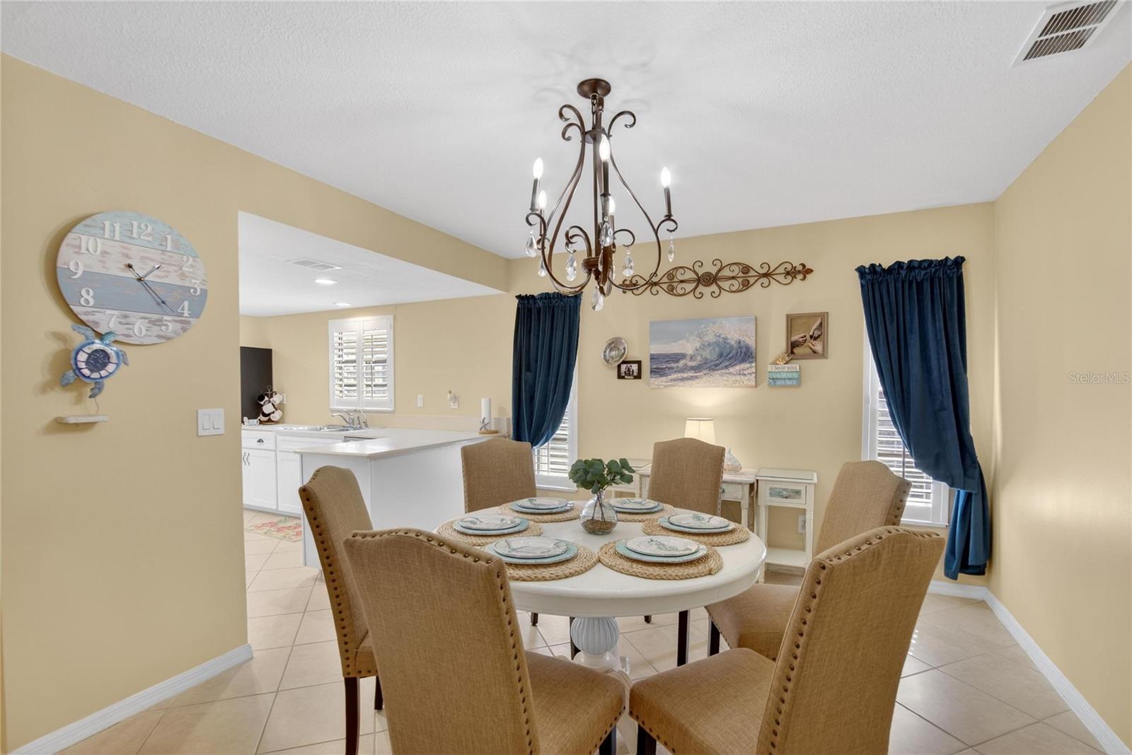 HIGHGATE IV CONDO - Residential