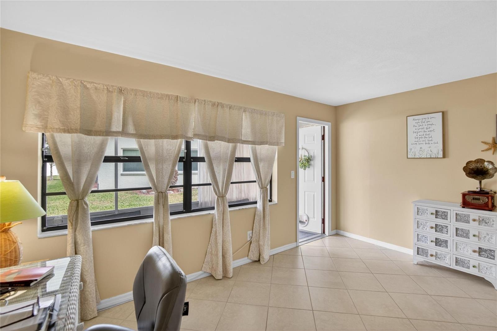 HIGHGATE IV CONDO - Residential