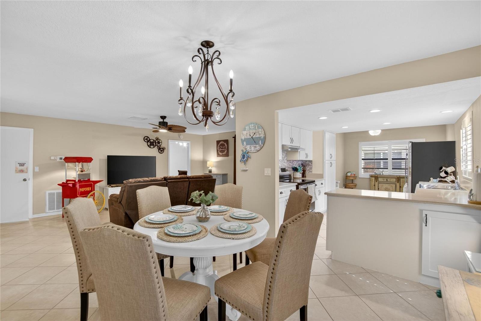 HIGHGATE IV CONDO - Residential