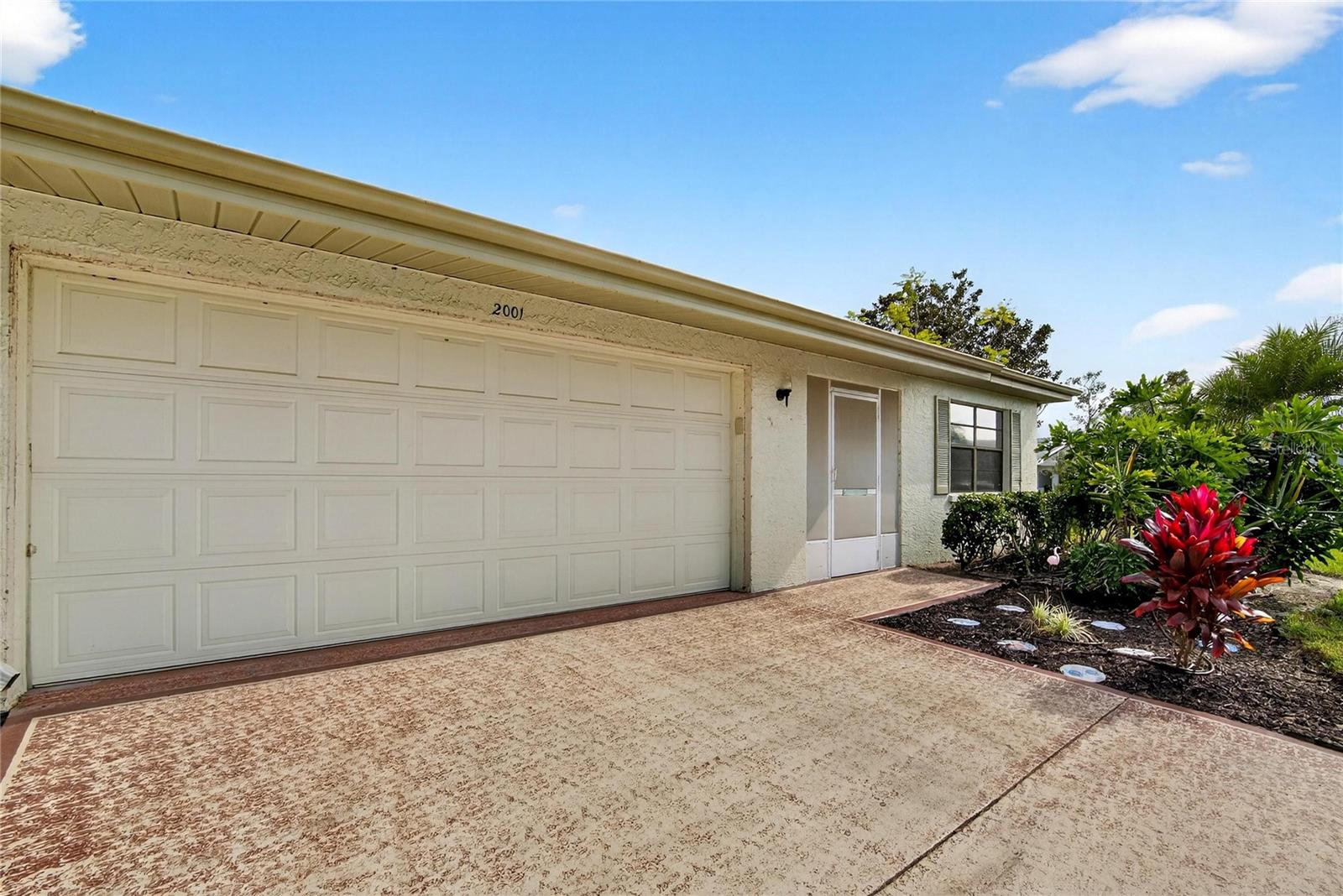 HIGHGATE IV CONDO - Residential