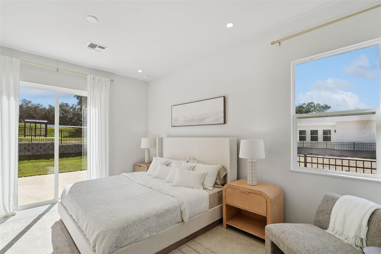 BOULEVARD OAKS AT LADY LAKE - Residential