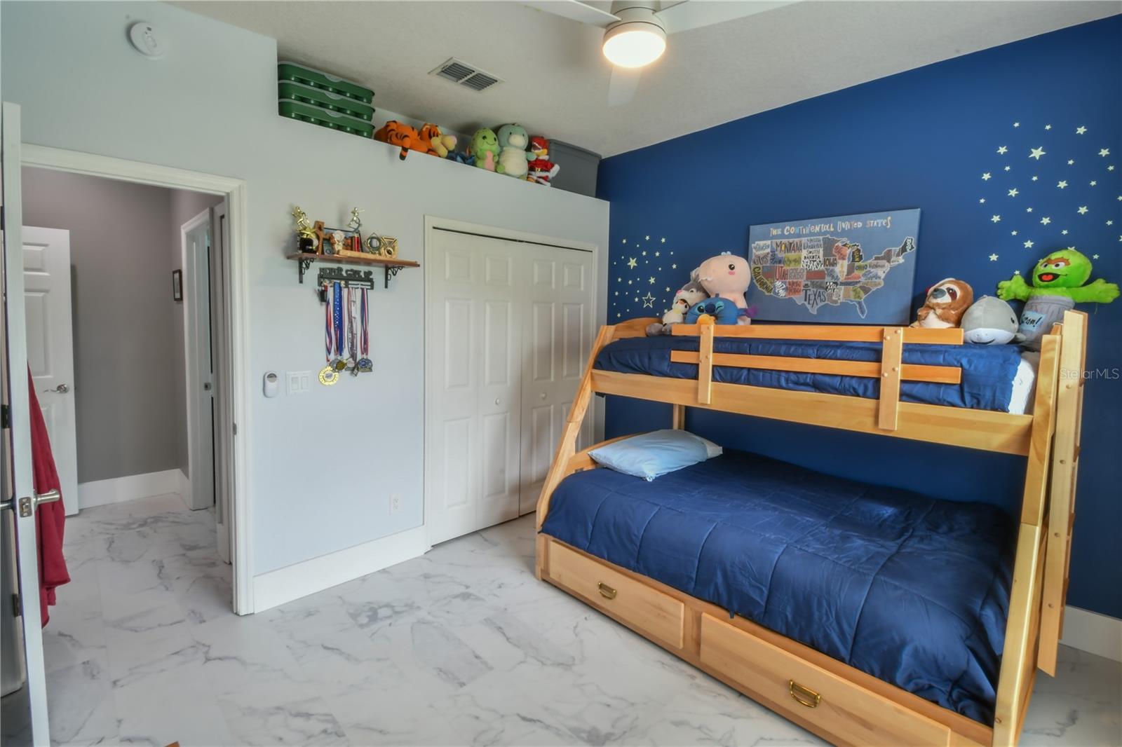 BEACON RIDGE AT LEGENDS - Residential