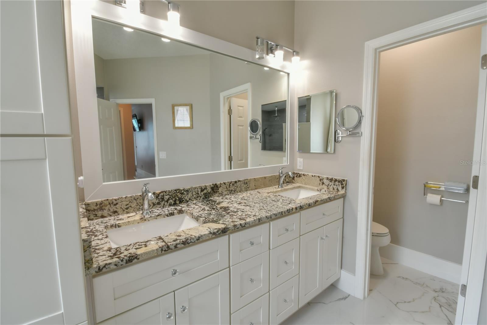 BEACON RIDGE AT LEGENDS - Residential