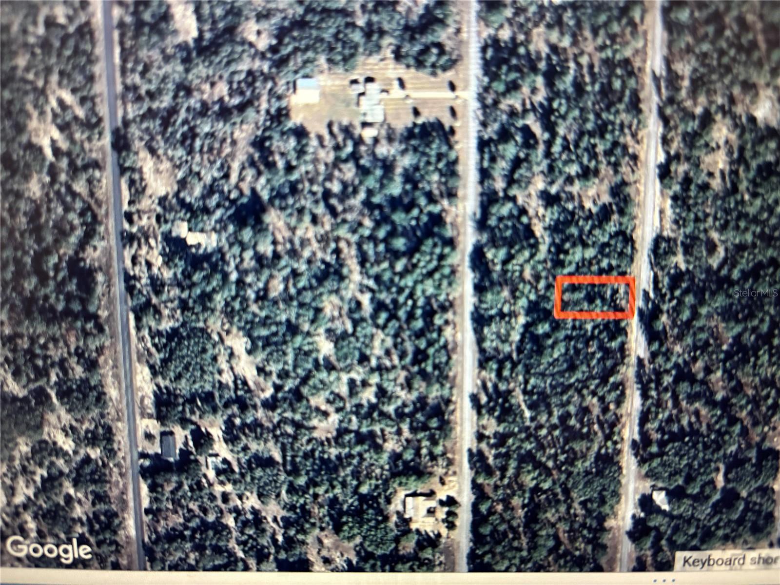 RAINBOW LAKES ESTATE - Land