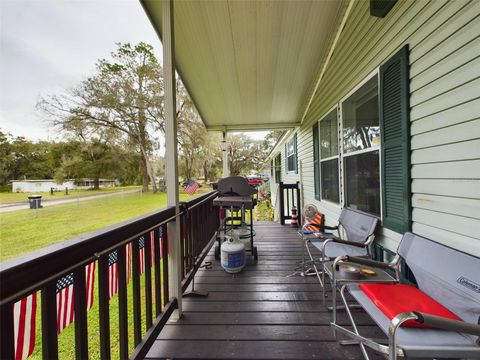 A home in LAKELAND