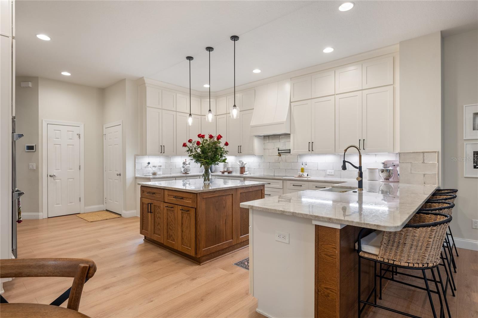 KEENES POINTE - Residential