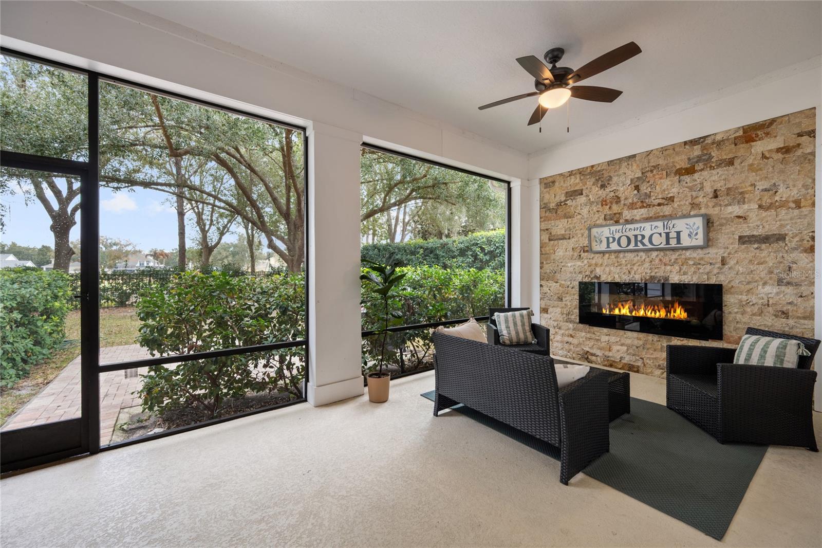 KEENES POINTE - Residential