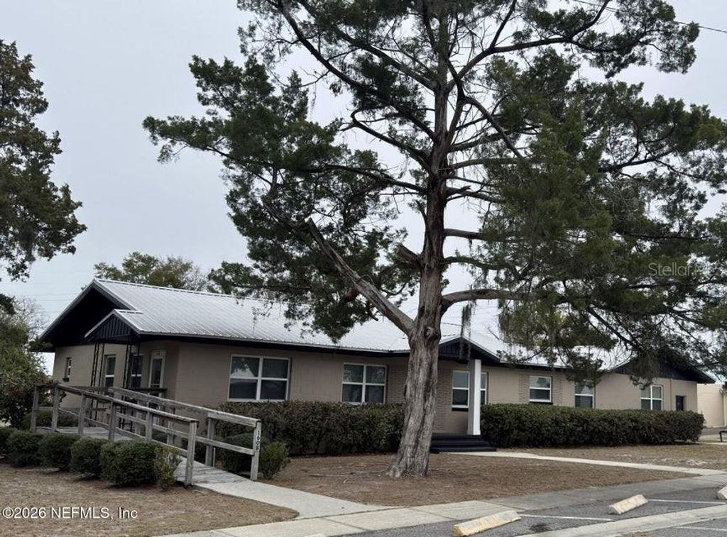 Photo of 160 SW Nightingale Street, Keystone Heights, FL 32656 (MLS # GC540175)