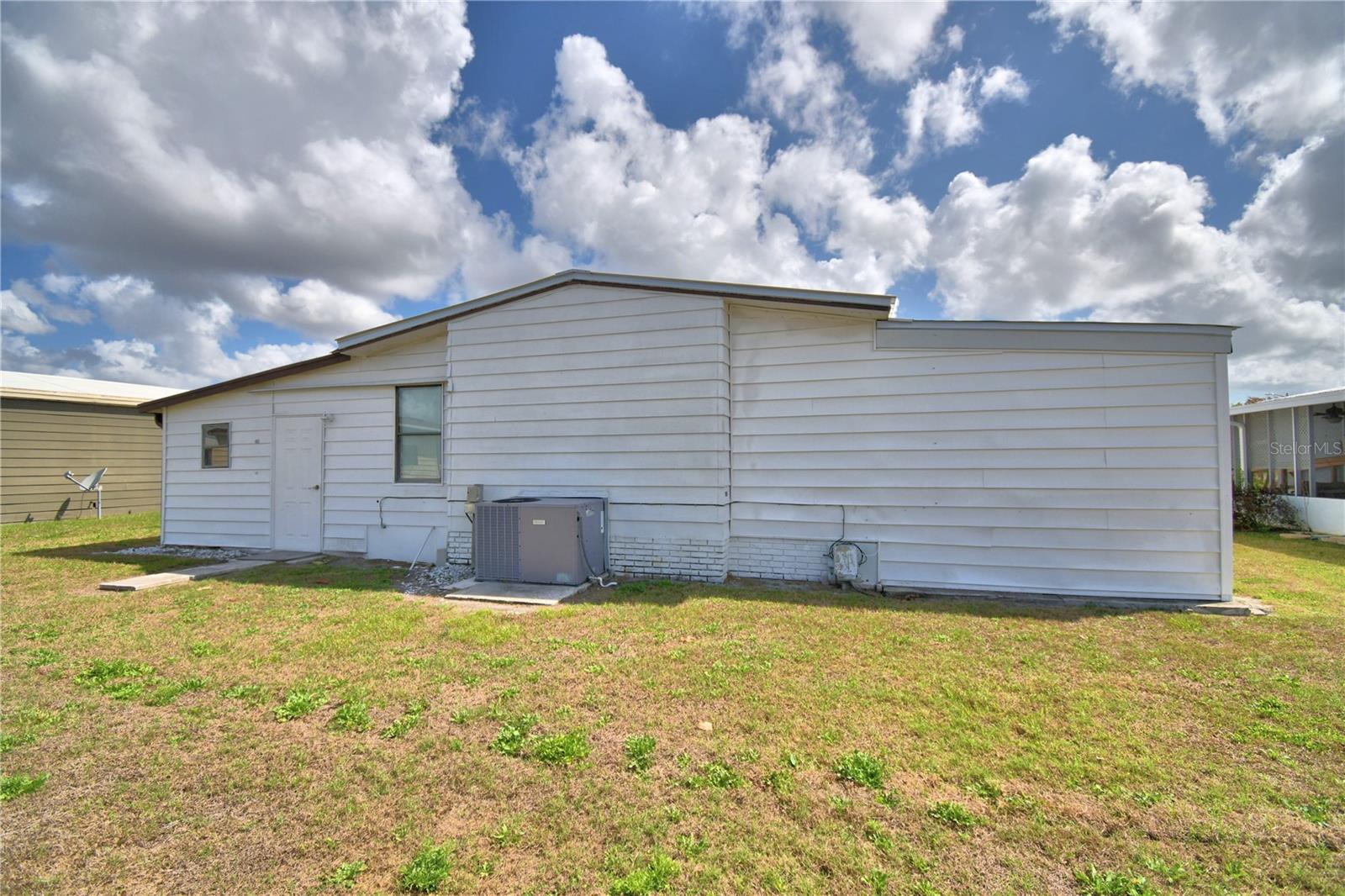 FOXWOOD LAKE ESTATES PH 01 - Residential