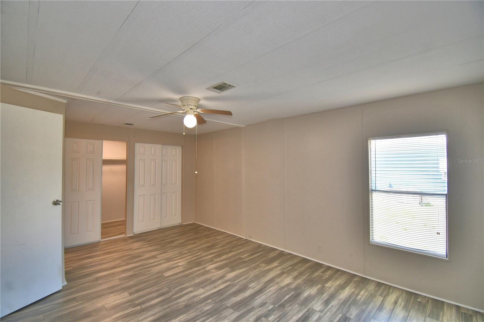 FOXWOOD LAKE ESTATES PH 01 - Residential