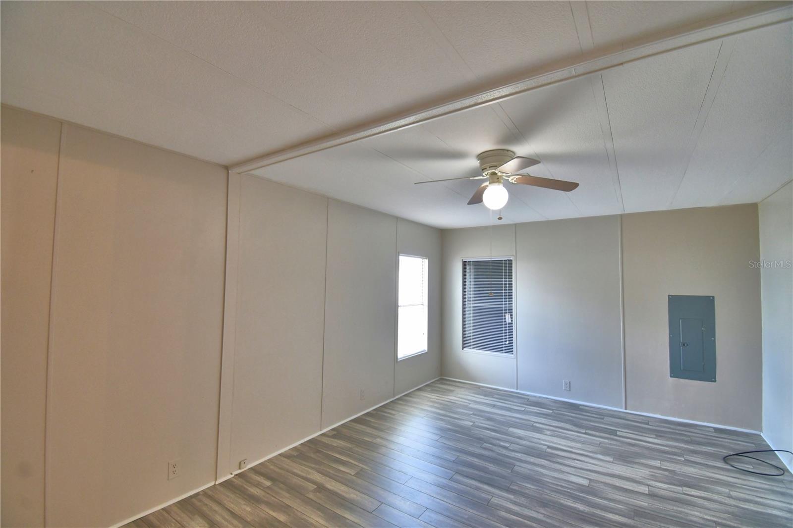 FOXWOOD LAKE ESTATES PH 01 - Residential