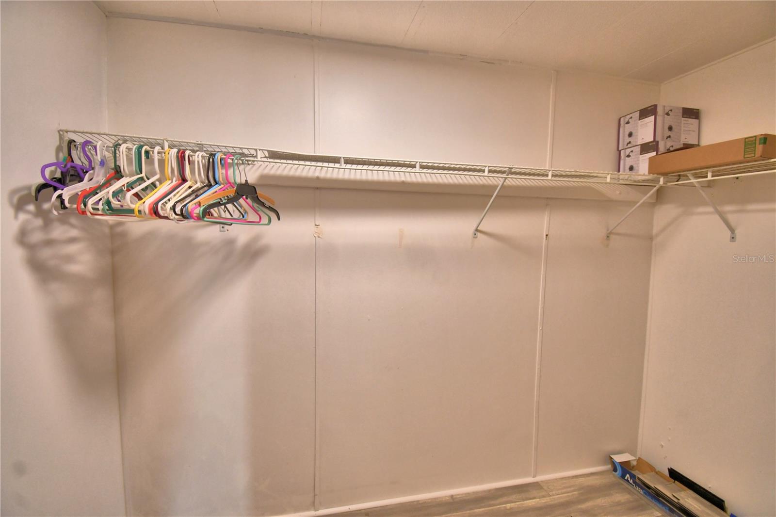 FOXWOOD LAKE ESTATES PH 01 - Residential