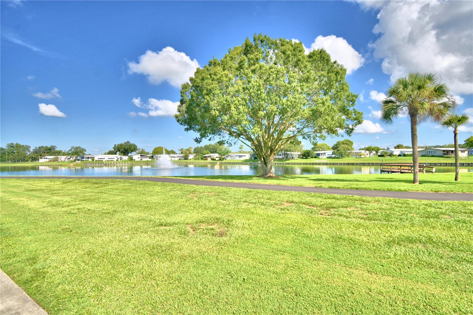 FOXWOOD LAKE ESTATES PH 01 - Residential