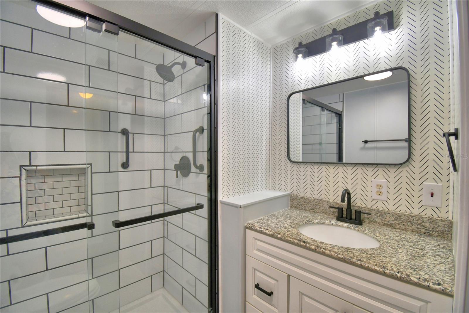 FOXWOOD LAKE ESTATES PH 01 - Residential