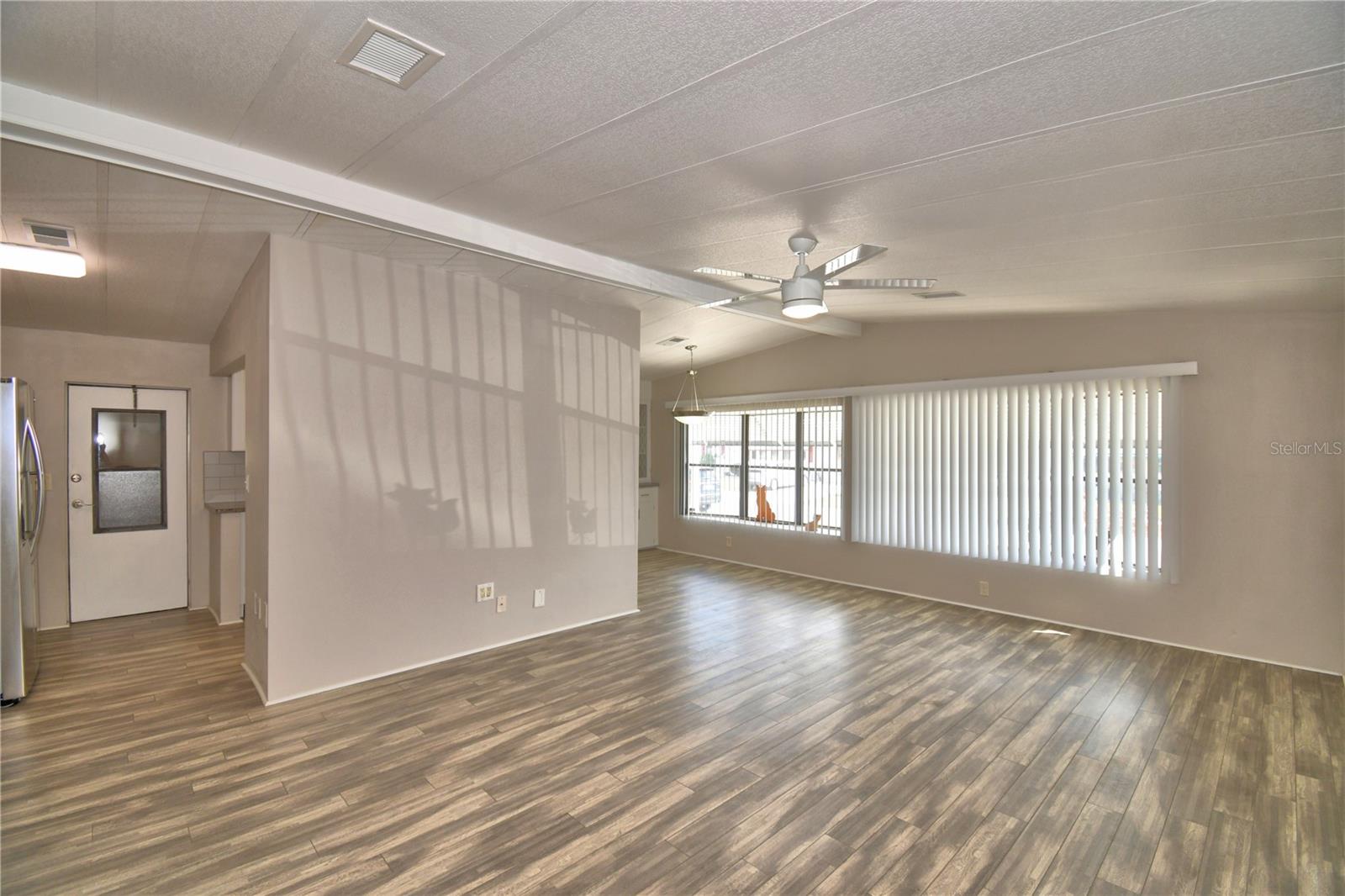 FOXWOOD LAKE ESTATES PH 01 - Residential