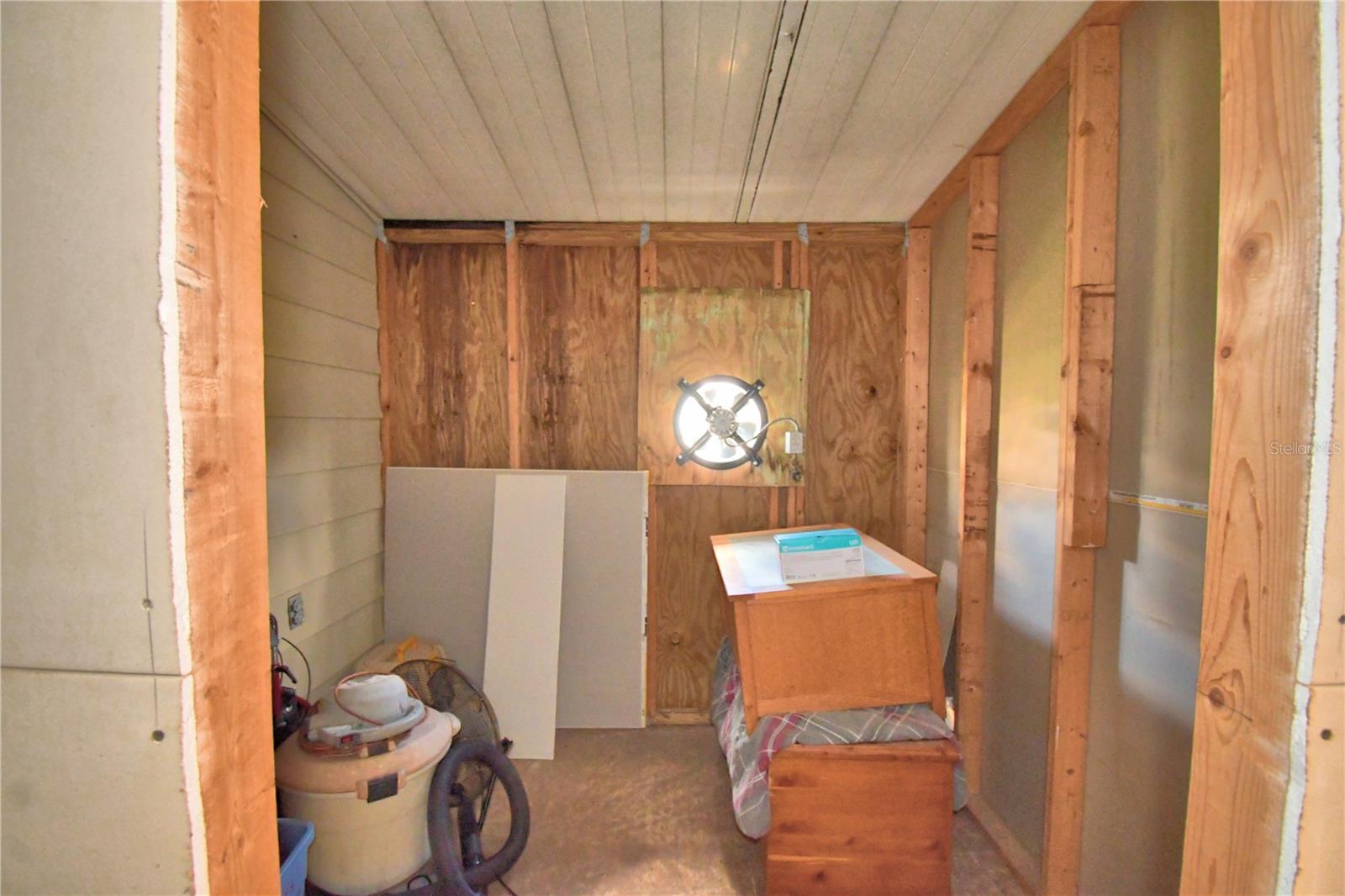 FOXWOOD LAKE ESTATES PH 01 - Residential