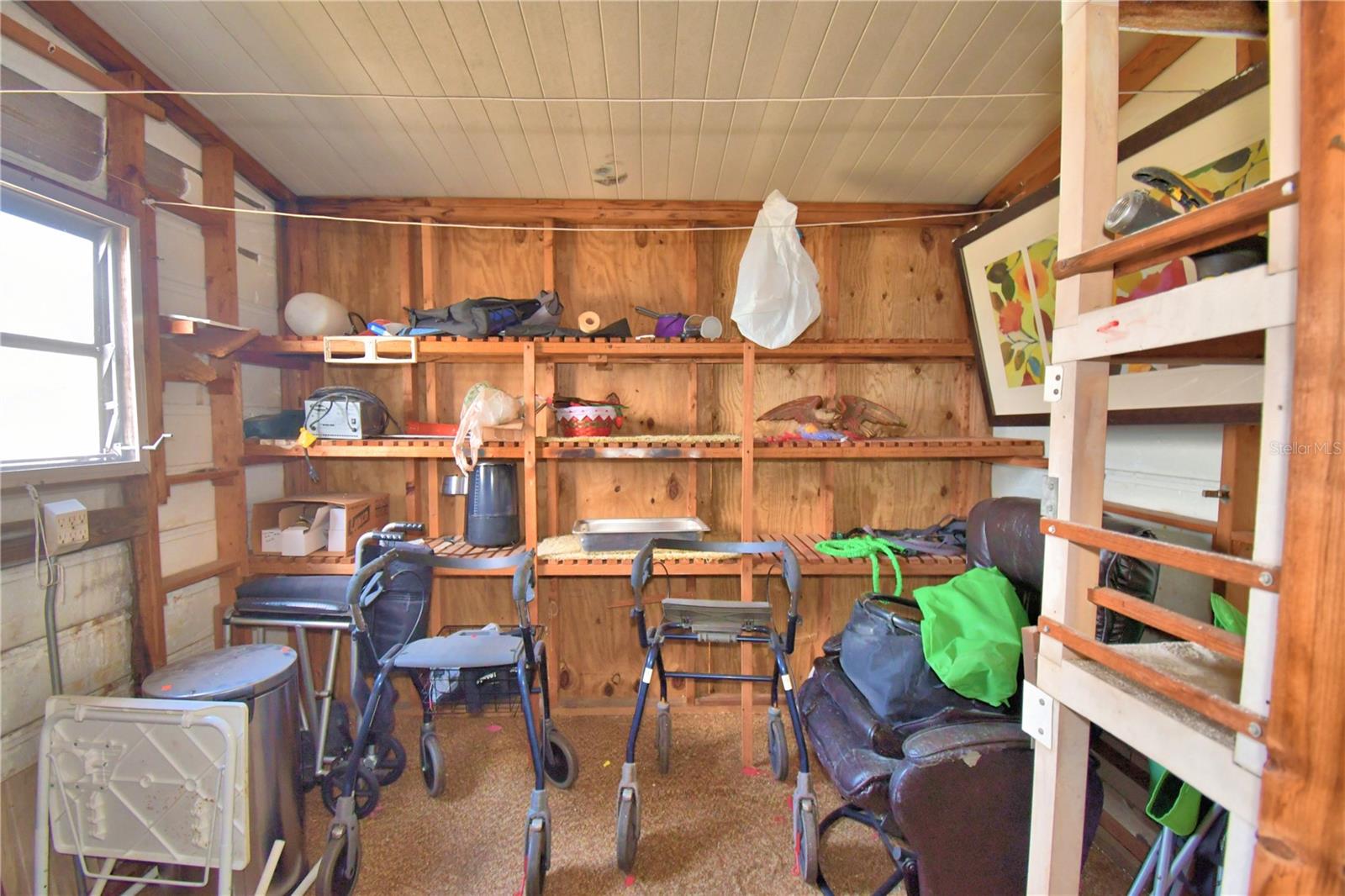 FOXWOOD LAKE ESTATES PH 01 - Residential