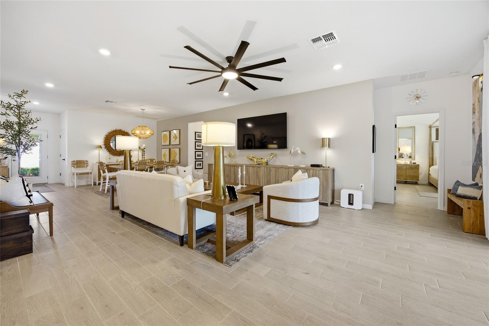 PIONEER RANCH - Residential