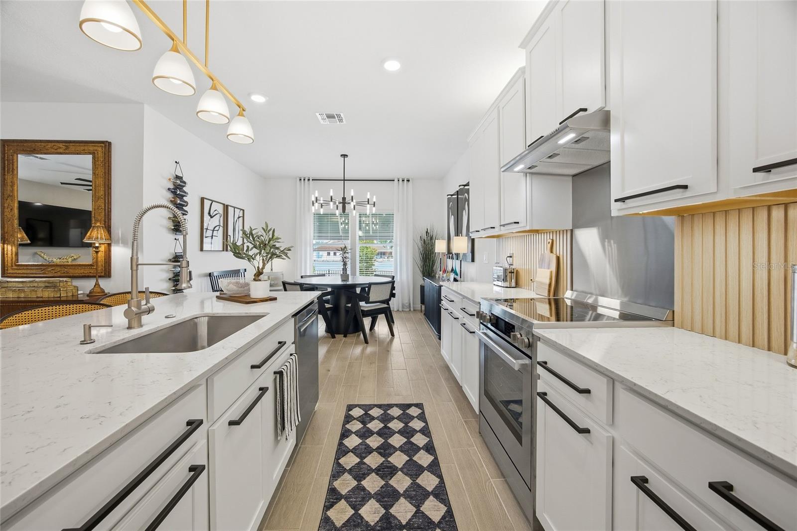 PIONEER RANCH - Residential