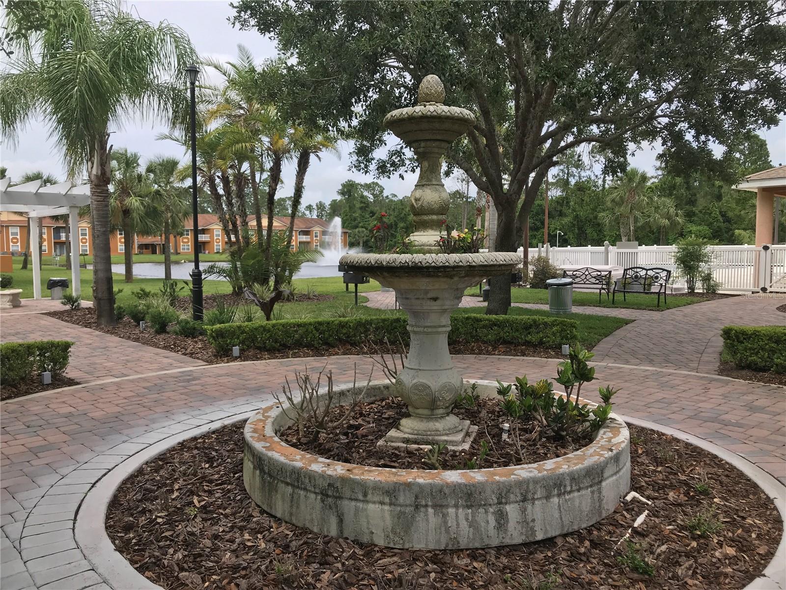 PALM POINTE I CONDO - Residential