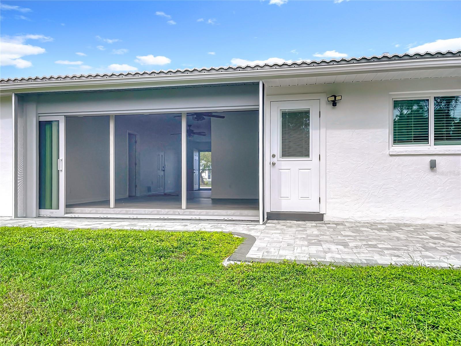 CIRCLE WOODS OF VENICE 1 - Residential