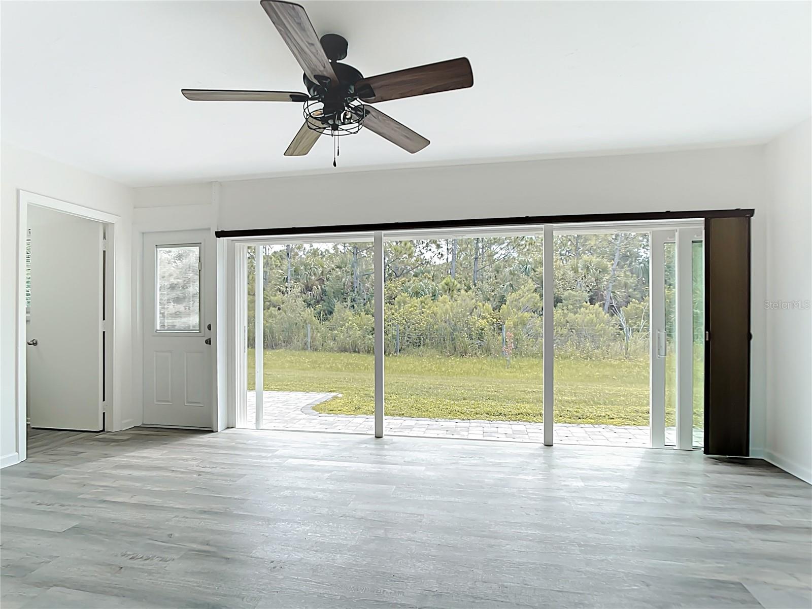 CIRCLE WOODS OF VENICE 1 - Residential
