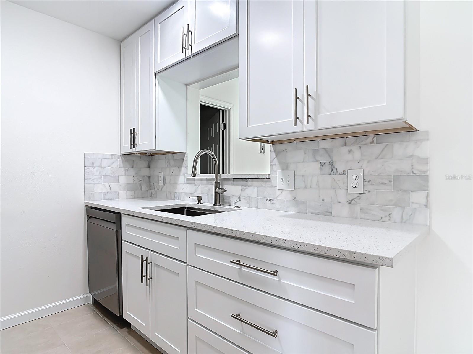 CIRCLE WOODS OF VENICE 1 - Residential