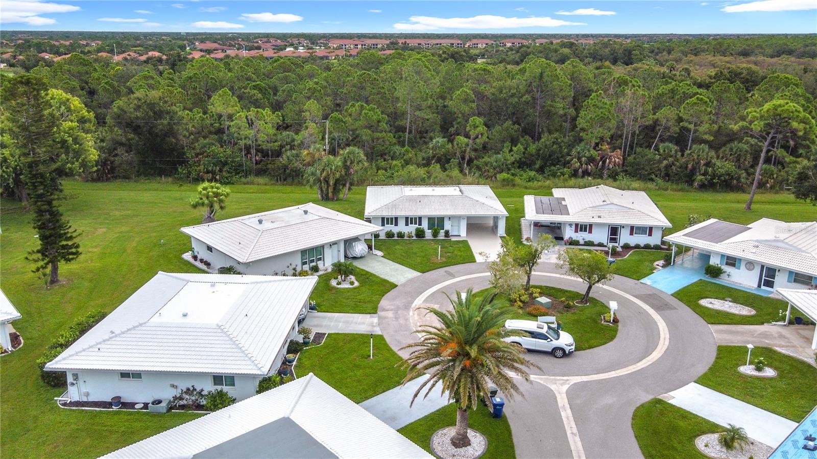 CIRCLE WOODS OF VENICE 1 - Residential