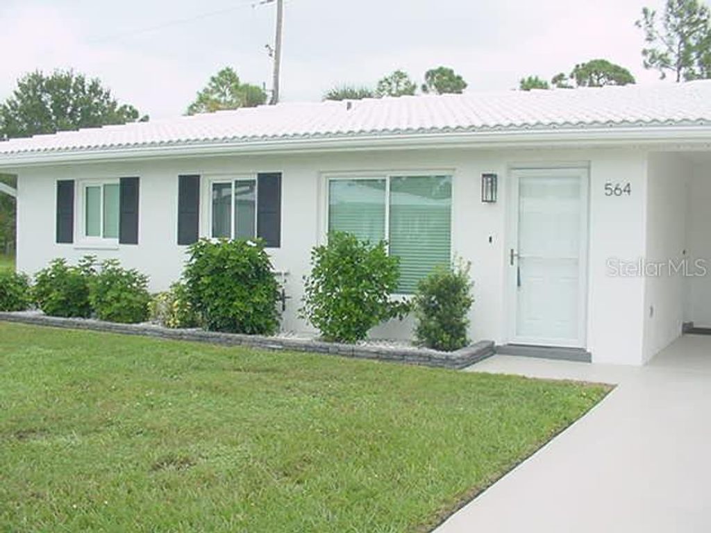 Photo of 564 SW Circlewood Drive #Q5, Venice, FL 34293 (MLS # N6140979)