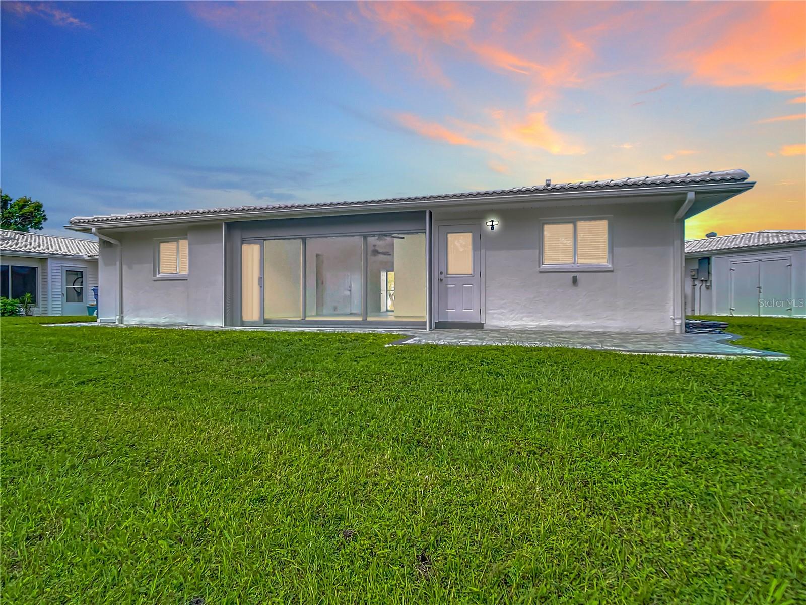 CIRCLE WOODS OF VENICE 1 - Residential