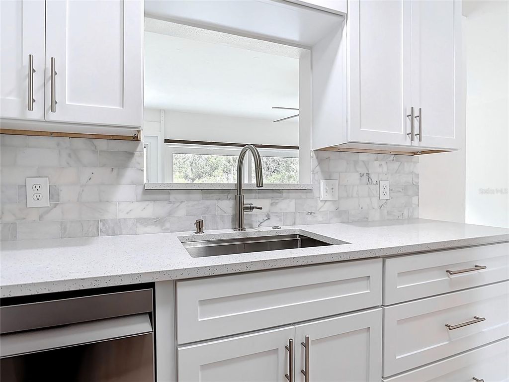 Photo of 564 Circlewood Drive #Q5, Venice, FL 34293 (MLS # N6140979)