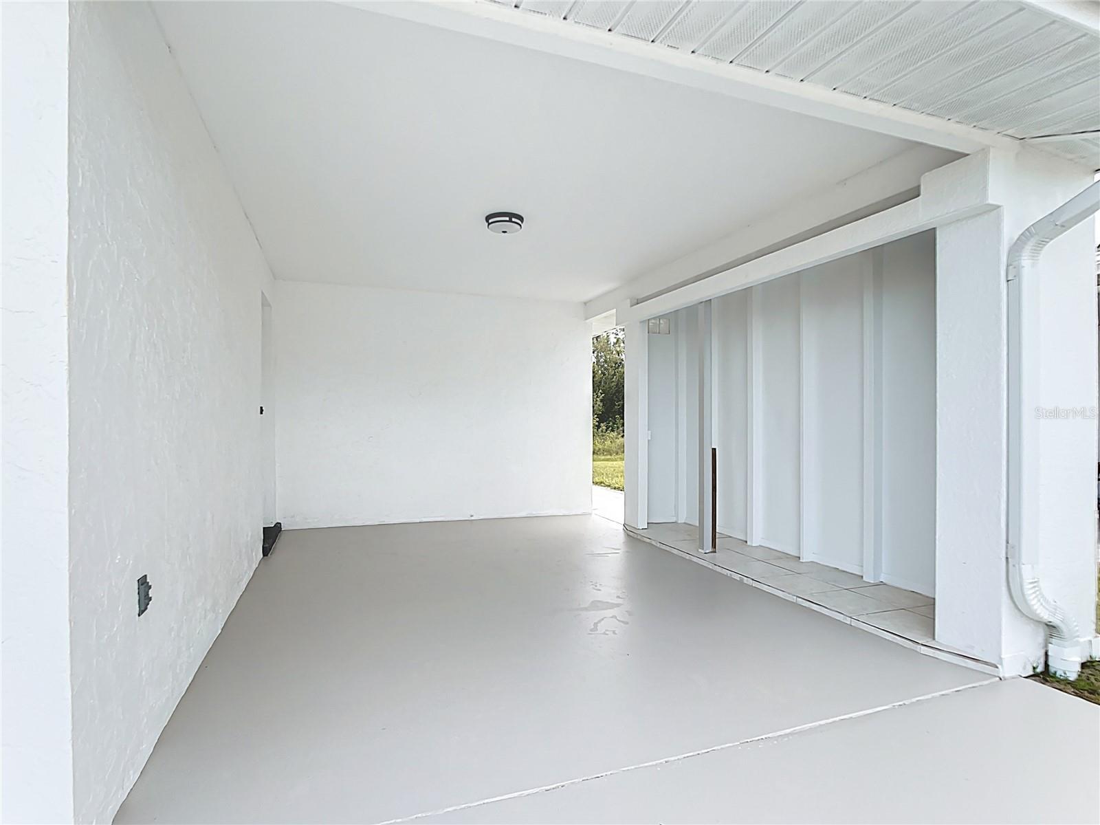 CIRCLE WOODS OF VENICE 1 - Residential