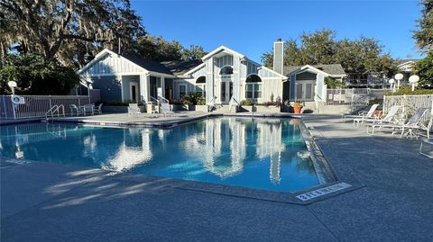 A home in LAKE MARY