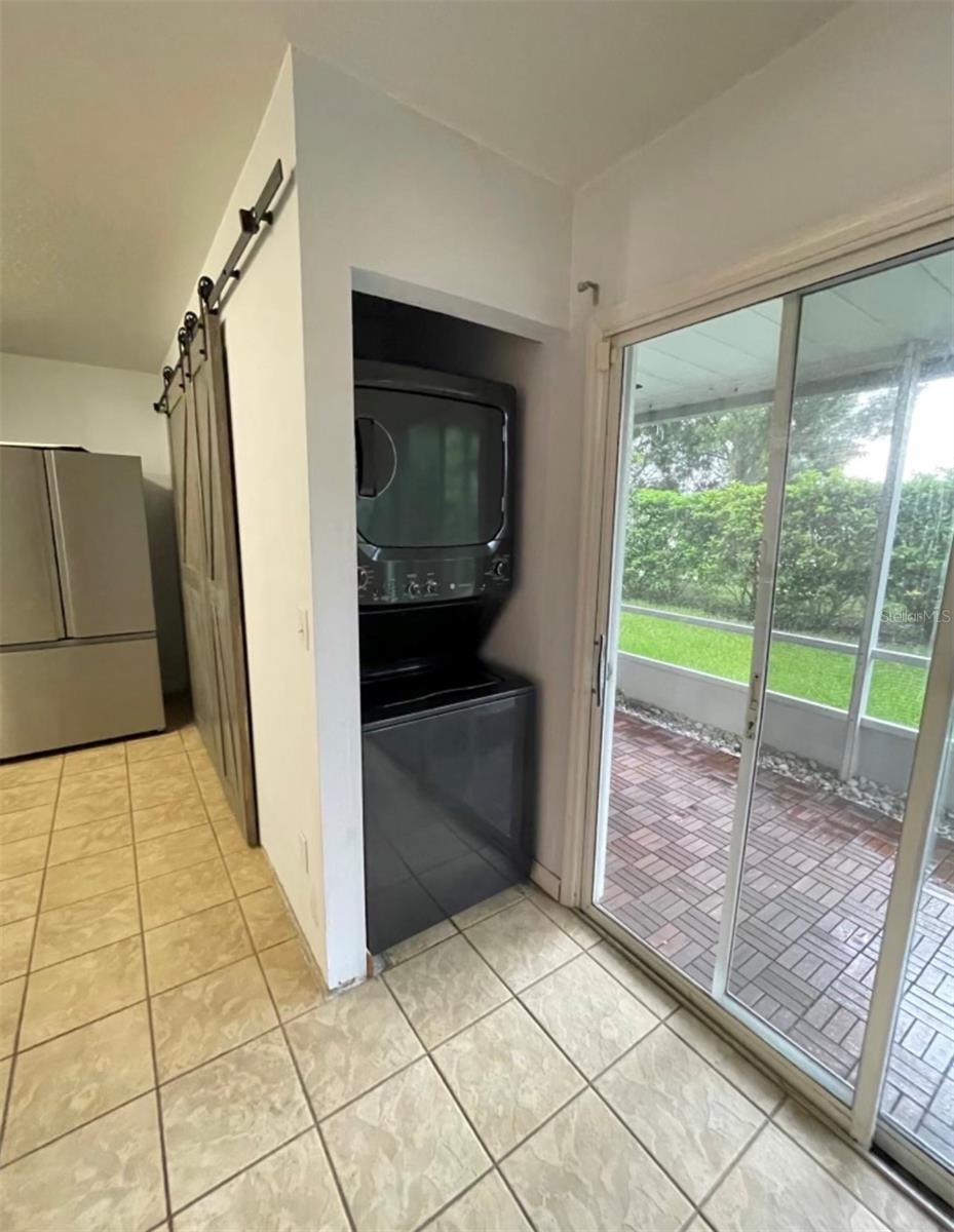 THATCHERS LANDING CONDO 03 - Residential Lease