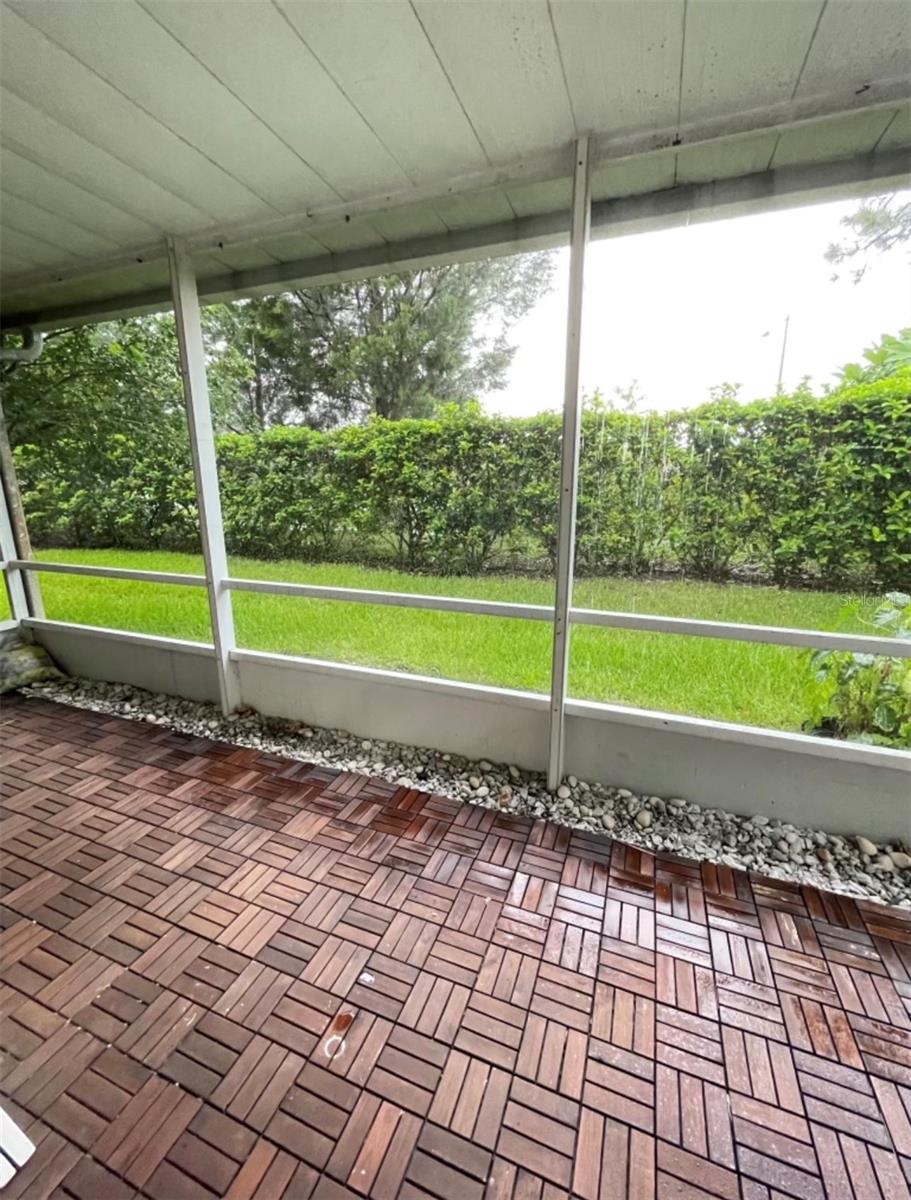 THATCHERS LANDING CONDO 03 - Residential Lease