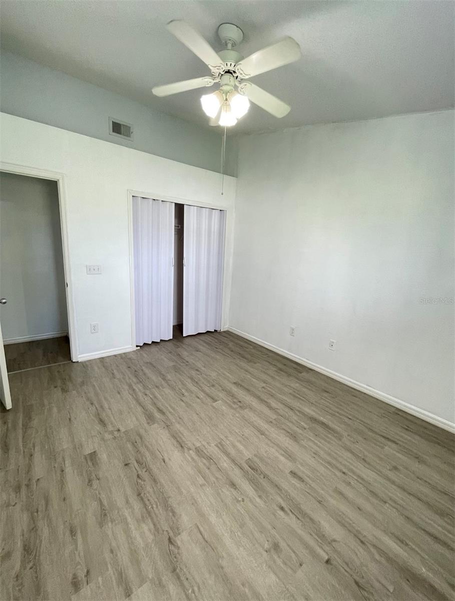 THATCHERS LANDING CONDO 03 - Residential Lease