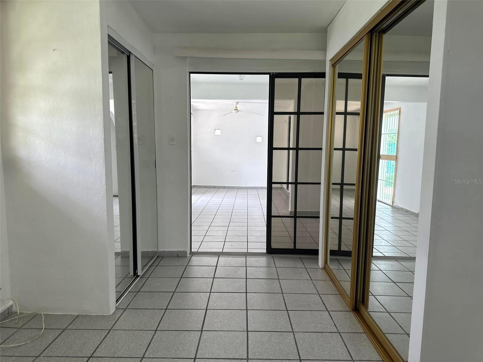 6ta Sección Levittown CALLE LUIS PALES MATOS FP7